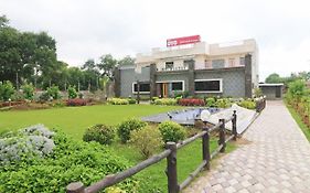 Oyo Flagship 39764 Mahendra Greens
